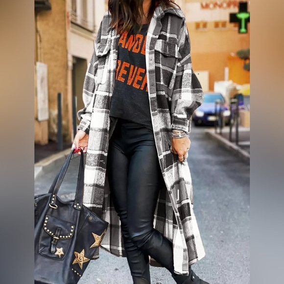 Daphne Lo Jackets & Blazers - 🆕 NWT Plaid Long Line Shacket Daphne Lo